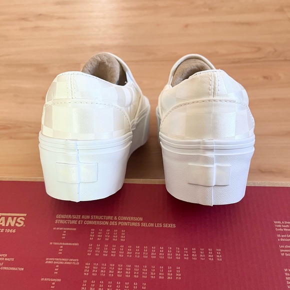 Vans Classic Slip-On Checkerboard Platform Shoe Women 8.5 US. Mens 7.0US - Picture 12 of 14